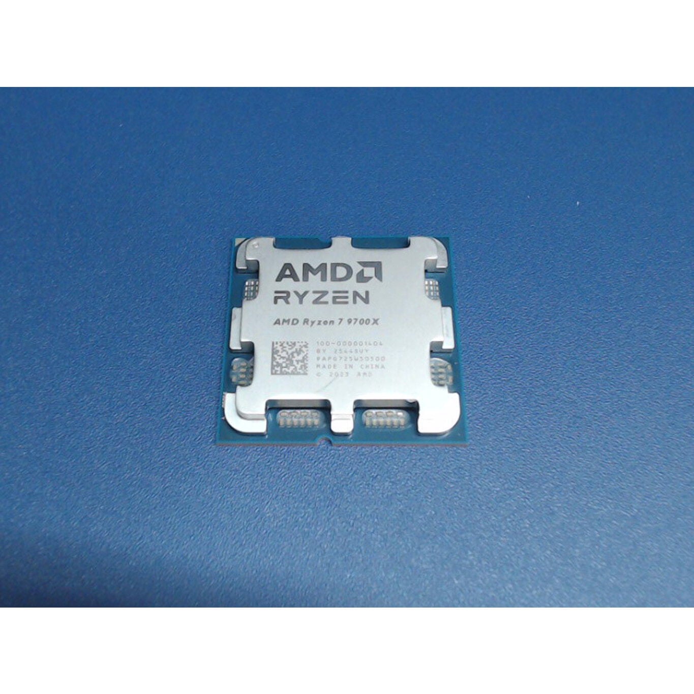 中古 AMD Ryzen 7 9700X (AM5/3.8GHz/40M/C8/T16/65W) 169022 （390379