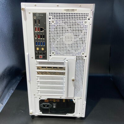 【宇都宮鶴田店】中古  自作デスクトップパソコン(Ryzen 5 9600X/32GB/SSD500GB/RX7800XT/OS無) 179395 