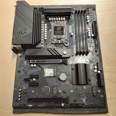 【鹿児島店】中古  ASRock Z790 Lightning WiFi (Z790 1700 ATX DDR5) 175342 
