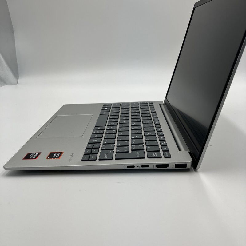 中古 HP Pavilion Aero 13 (Ryzen 7 8840U/16GB/SSD1TB/WLAN/13.3UWXGA