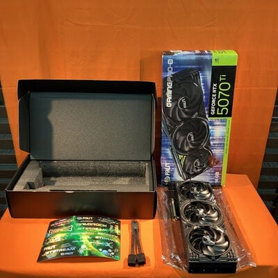 【なんば店】中古  Palit NE7507T019T2-GB2031U(RTX5070Ti GamingPro-S) 3280022040 