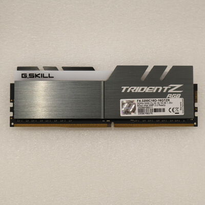 【通販センター】中古  PC4-25600 8GB デスクトップ用(DDR4-3200) 140727 