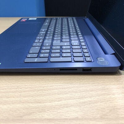 【甲府飯田店】中古  Lenovo IdeaPad Slim 3 15AMN8 (Ryzen 5 7520U/16GB/SSD512GB/W11H) 4720002218 