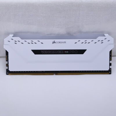 【通販センター】中古  PC4-25600 8GB デスクトップ用(DDR4-3200) 140727 