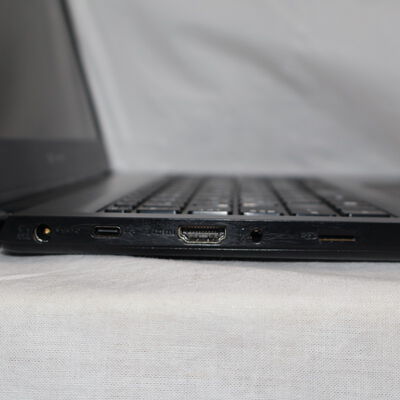 【通販センター】中古  TOSHIBA dynabookS73/HU(Intel Core i7 1185G7/16GB DDR4 (PC4)/SSD256GB/なし/オンボード/13.3/1920x1080/Wi-Fi/W11H64 MAR) 201399 