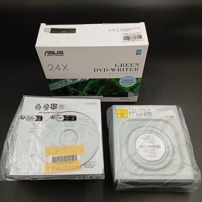 【大須店】中古  ASUS DRW-24D5MT (SATA 24X ｽｰﾊﾟｰﾏﾙﾁ ｿﾌﾄ付 黒) 3120022029 