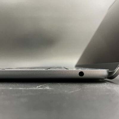 【大須店】中古  Macbook Air RFB MBA 13.6 SPG/8C GPU/8GB/256GB-JPN MLXW3J/A 165331 