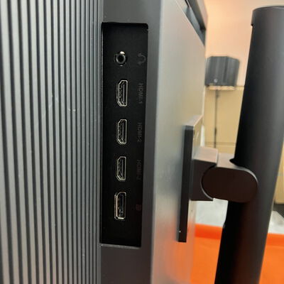 【なんば店】中古  ASUS PA32DC (31.5"W 3H1DP1USB-C 0.1ms OLED 4K) 3280020952 