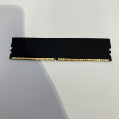 【なんば店】中古  PC4-25600 8GB デスクトップ用(DDR4-3200) 140727 