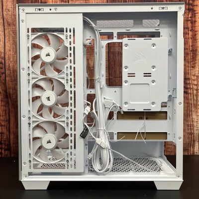 【富士青葉店】中古  CORSAIR CC-9011279-WW (ARGB E-ATX ｶﾞﾗｽ WH) 5070001895 