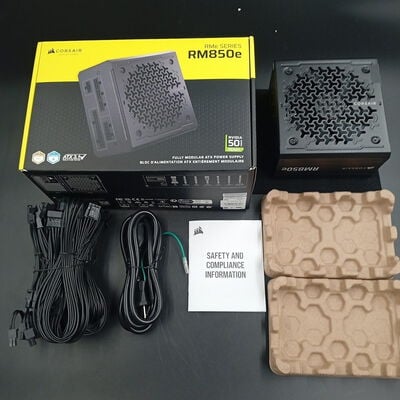 【大須店】中古  CORSAIR CP-9020296-JP(RM850e 2025 ATX3.1 CyG P) 3120022826 
