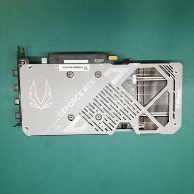 【津ラッツ店】中古  ZOTAC GAMING GeForce RTX 5070 Twin Edge OC 4990001021 