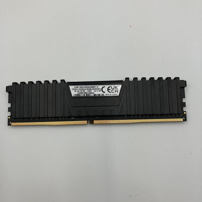 【なんば店】中古  PC4-21300 16GB デスクトップ用(DDR4-2666) 135638 