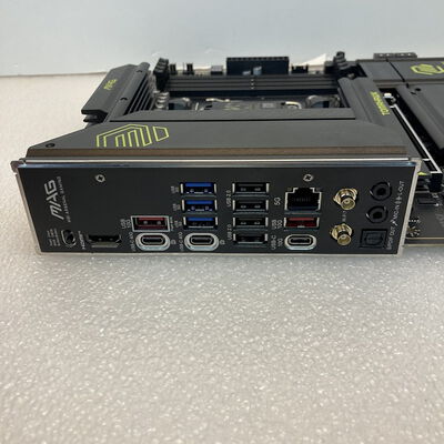 【京都店】中古  MSI MAG X870 TOMAHAWK WIFI (X870 ATX AM5 DDR5) 172209 