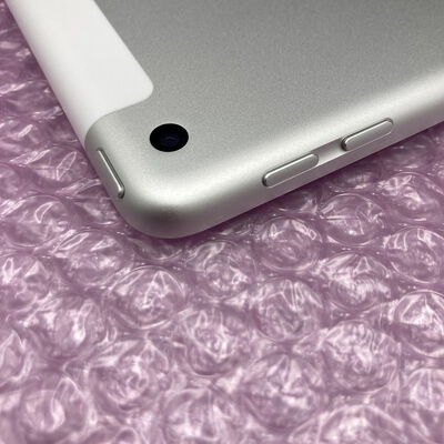 【熊本浜線店】中古  【SIMロック解除済み】【au】Apple iPad (2017) Wi-Fi + Cellular 32GB シルバー 整備済み再生品 NP1L2J/A 164188 