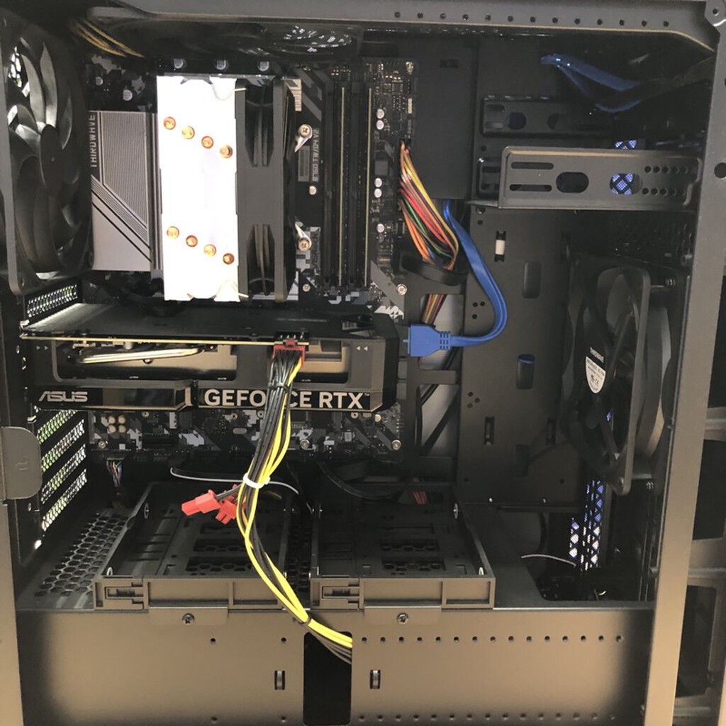 中古 GALLERIA XA7C-R46T(i7 13700F/32GB/SSD1TB/RTX4060Ti 8GB/W11H