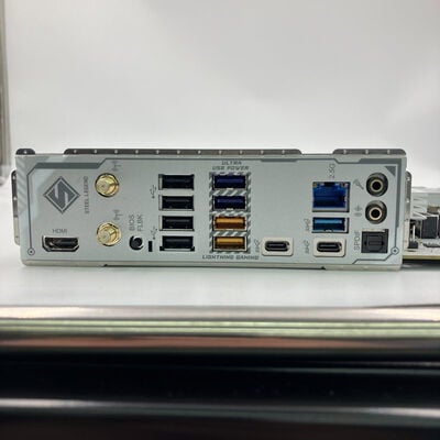 【なんば店】中古  ASRock B850 Steel Legend WiFi (B850 AM5 ATX DDR5) 175464 