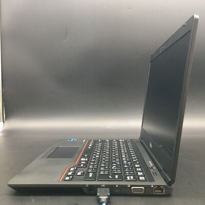 【佐賀南部バイパス店】中古  FUJITSU LIFEBOOK U7311/F(i5-1145G7/8GB/SSD256GB/無し/オンボード/13.3インチ1920×1080/W10P) 5250000401 
