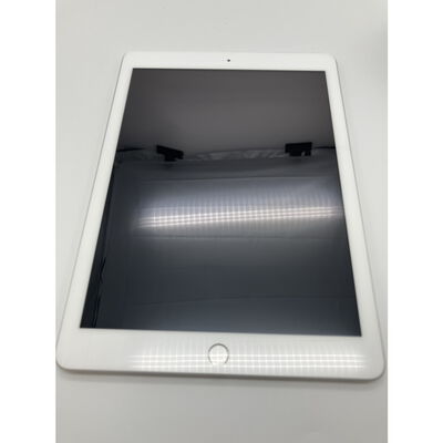 【秋葉原本店】中古  Apple iPad (2018) Wi-Fi 128GB シルバー MR7K2J/A 136946 