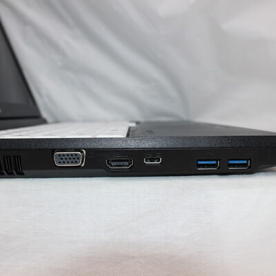【通販センター】中古  FUJITSU LIFEBOOK A5511/G(Intel Core i5 1145G7 2.60GHz/16GB DDR4/SSD256GB/MULTI/オンボード/15.6/1920x1080/GbE/Wi-Fi/WEBCAM/W11H/VBT) 196506 