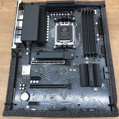 【宇都宮鶴田店】中古  ASRock B650 PG Lightning WiFi (B650 AM5 ATX DDR5) 5280000849 
