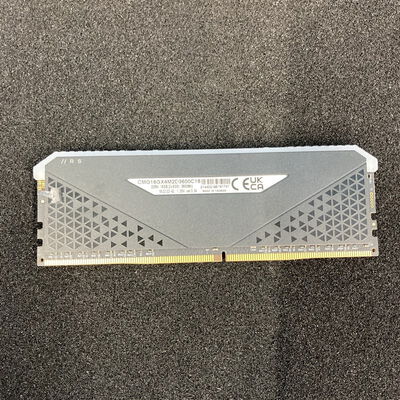 【博多店】中古  PC4-28800 8GB デスクトップ用(DDR4-3600) 140733 