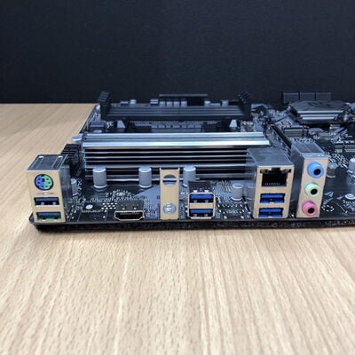 【甲府飯田店】中古  ASRock B550 Phantom Gaming 4 (B550 AM4 ATX DDR4) 142933 