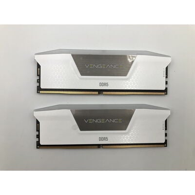 【水戸赤塚店】中古  Corsair CMH32GX5M2E6000C36W(DDR5 PC5-6000 16GB 2枚組) 4680003617 
