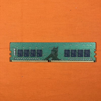 【なんば店】中古  PC4-19200 16GB デスクトップ用 135639 