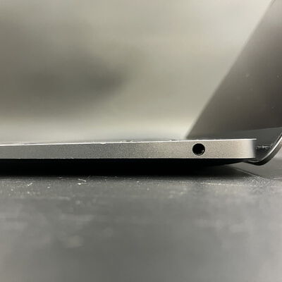 【大須店】中古  Apple MacBook Air 13インチ (i5 1.1GHz/8GB/512GB) スペースグレイ Touch ID True Tone Magic keyboard搭載モデル MVH22J/A (Early 2020) 142315 