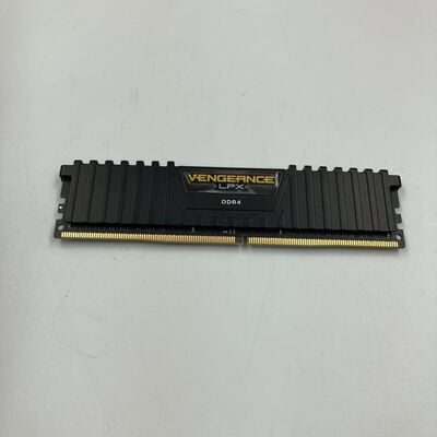 【なんば店】中古  PC4-21300 16GB デスクトップ用(DDR4-2666) 135638 
