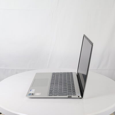 【通販センター】中古  DELL insprion P156G (Core i7-1260P/16GB/オンボード) 202956 