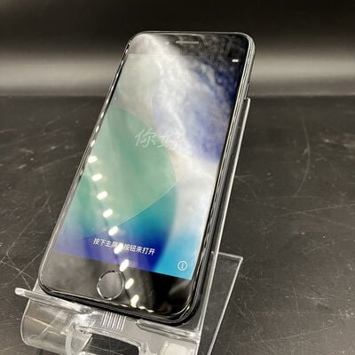 【大須店】中古  【au版SIMフリー】Apple iPhoneSE 4.7インチ (第3世代) 64GB (ミッドナイト) MMYC3J/A 154842 