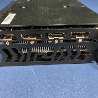 【前橋ｲﾝﾀｰｱｶﾏﾙ店】中古  玄人志向 RD-RX7600-E8GB (RX7600 8G) 162748 