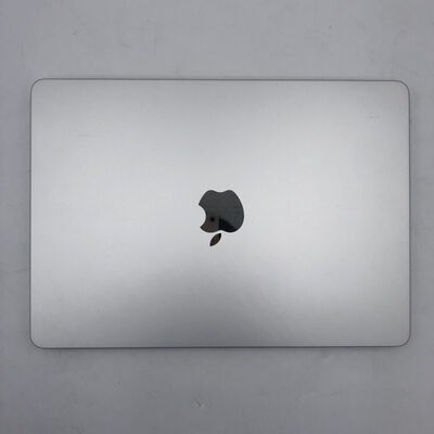 【福井日之出店】中古  MacBook Air 13インチ(M3/2024) シルバー M3(CPU:8C/GPU:10C)/16G/512G
  4780001160 