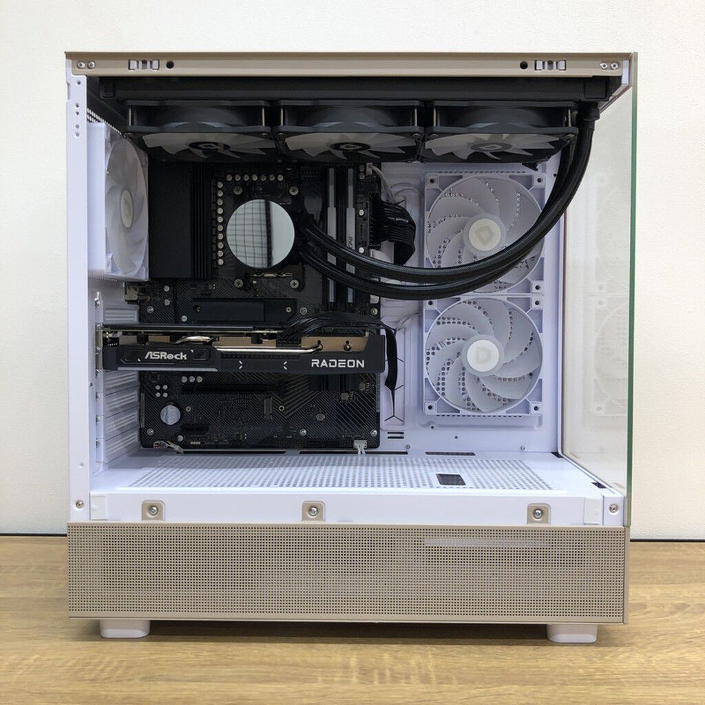 中古 自作PC (Ryzen 7 7800X3D/32GB/RX9060XT 16GB/ストレージなし/OS
