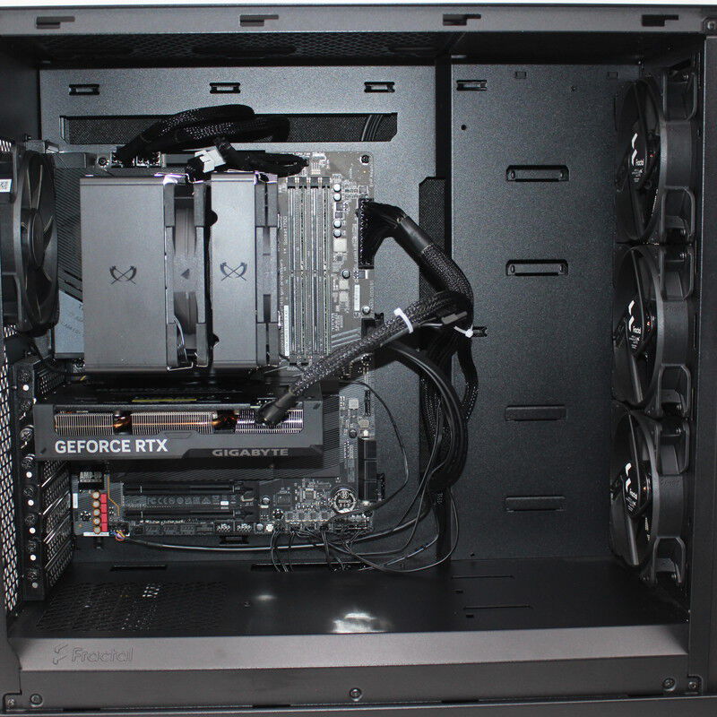 中古 Original PC(Intel Core i7 14700F/16GB DDR5 (PC5)/SSD2TB/なし