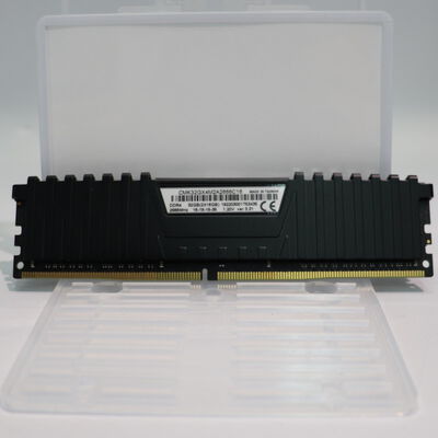 【札幌店】中古  PC4-21300 16GB デスクトップ用(DDR4-2666) 135638 