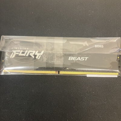 【大宮店】中古  PC5-44800 32GB デスクトップ用(DDR5-5600) 149157 
