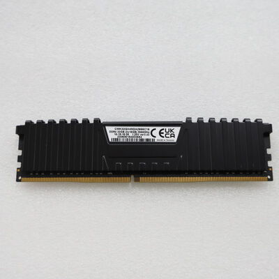 【通販センター】中古  PC4-21300 16GB デスクトップ用(DDR4-2666) 135638 