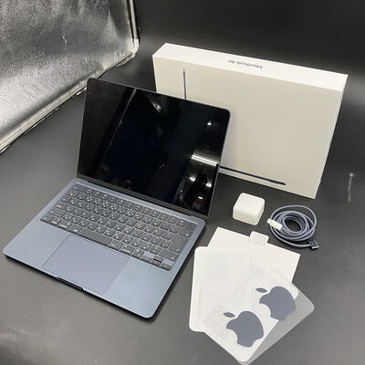 【大須店】中古  Apple MacBook Air 2022 Z1610004G（Apple M2/16GB/SSD512GB/-/Intel HD Graphics 5000/13.6/2560 x 1664 Retina/Wi-Fi) 174905 