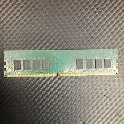 【富士青葉店】中古  crucial CT16G4DFD8266(DDR4 PC4-21300 16GB) 5070001797 
