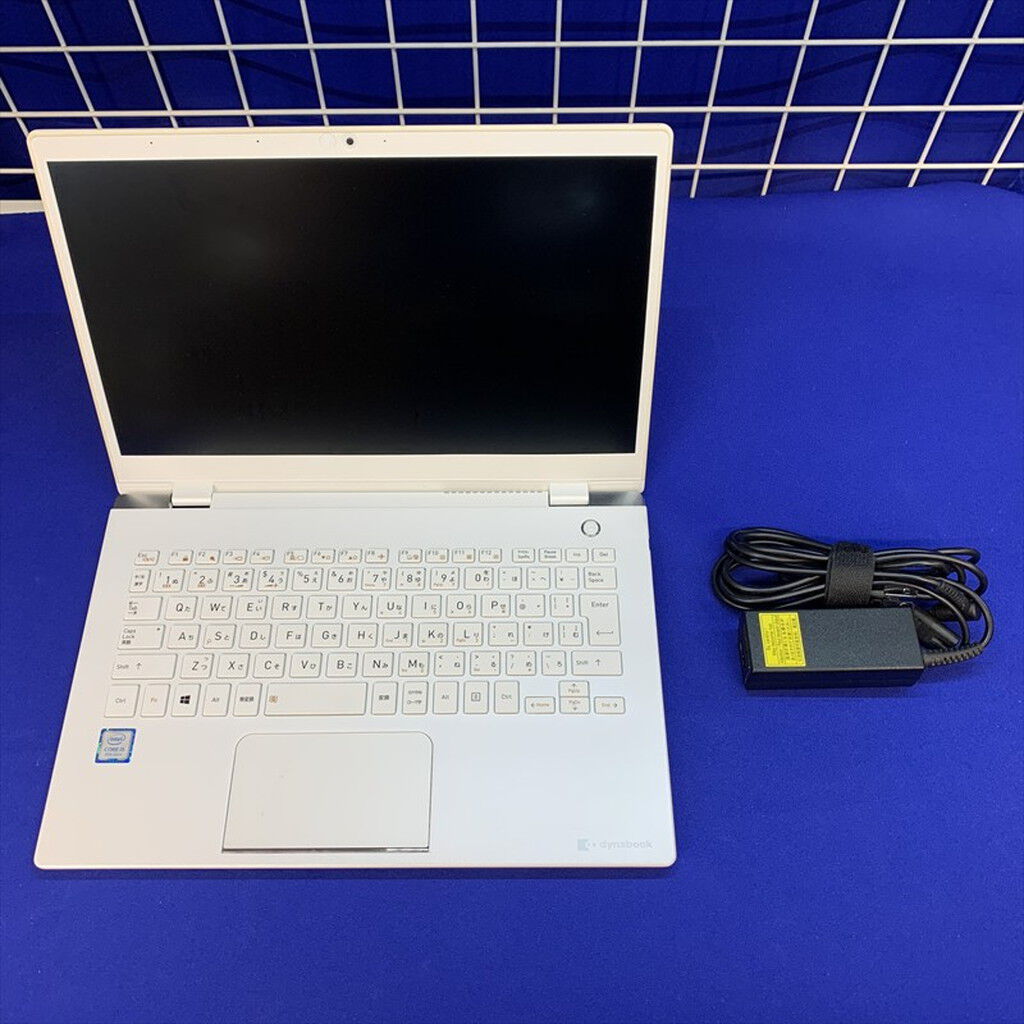中古 TOSHIBA dynabook P1-G6JP-BW (Intel Core i5-8250U/8GB/CPU内蔵