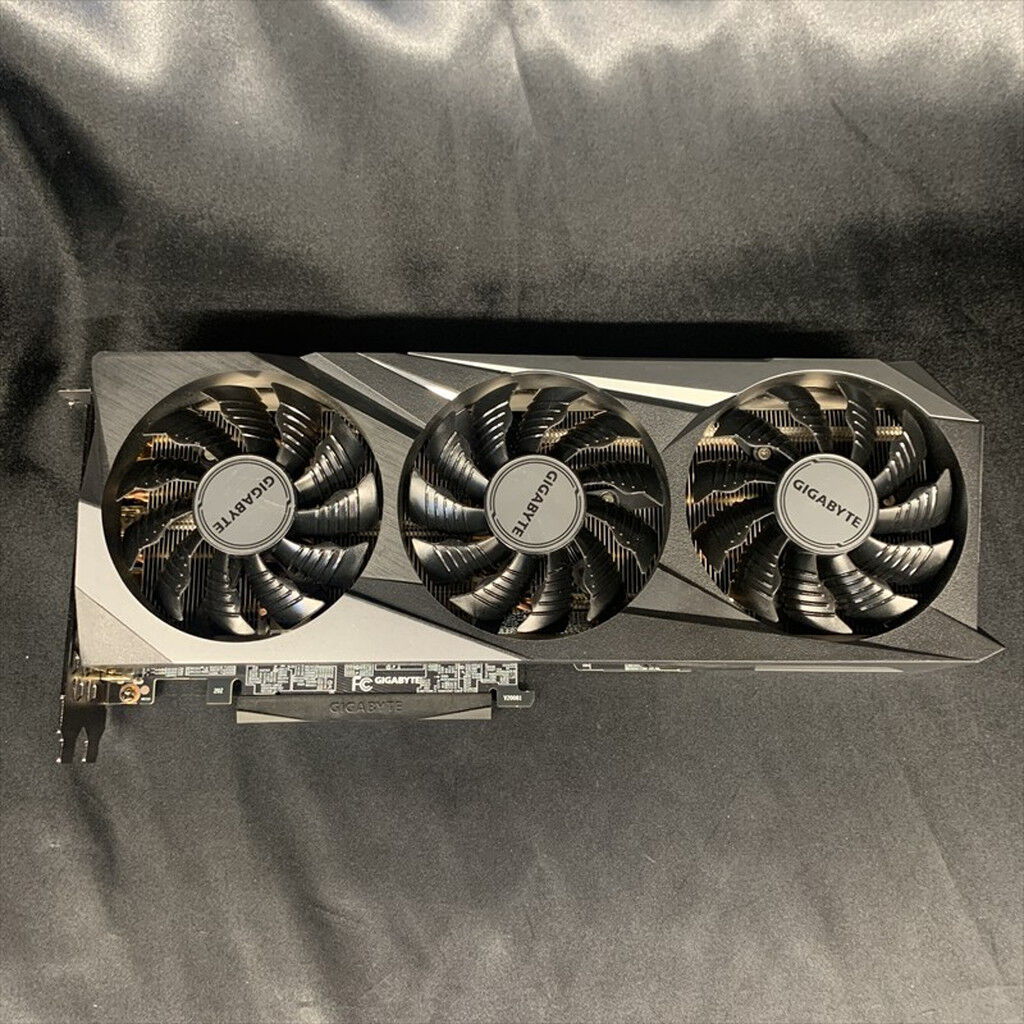 中古 GIGABYTE GV-N3070GAMING OC-8GD (RTX3070 8G) 143899 （393893