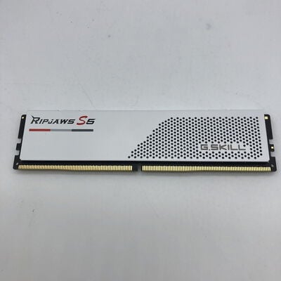 【宇都宮鶴田店】中古  PC5-44800 32GB デスクトップ用(DDR5-5600) 149157 