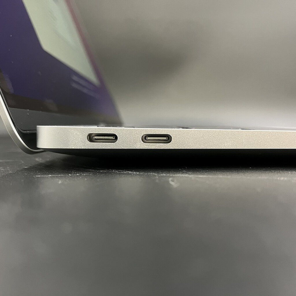 中古 Apple MacBook Air 13インチ 2020 (M1 8CPU 7GPU/8GB/256GB