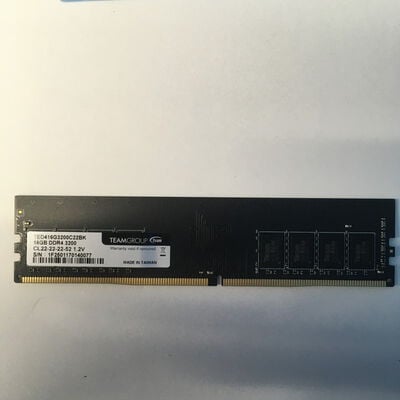 【博多店】中古  PC4-25600 16GB デスクトップ用(DDR4-3200) 140728 