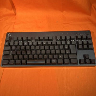 【なんば店】中古  Logicool G-PKB-002LNd (有線 ｹﾞｰﾐﾝｸﾞｷｰﾎﾞｰﾄﾞ) 3280020242 