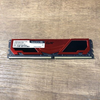 【姫路店】中古  PC4-25600 32GB デスクトップ用(DDR4-3200) 143224 