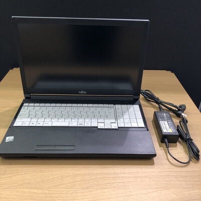 【甲府飯田店】中古  FUJITSU LIFEBOOK A5510/D (Core i5-10310U/4GB/SSD128GB) 182837 
